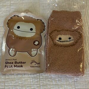 Squishmallows Benny’s Pedi TONYMOLY Shea Butter Foot Mask and Socks Set NWOB